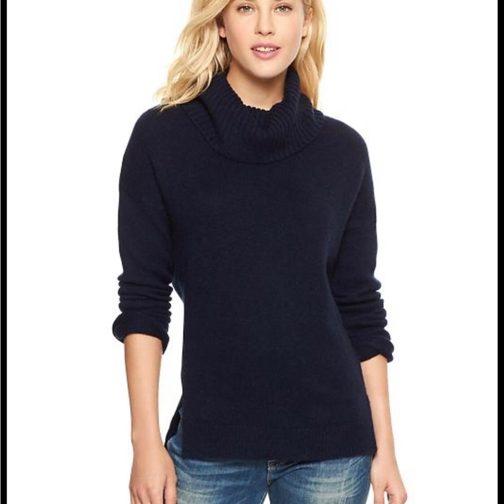 GAP Women's Black Cowlneck Wool Sweater size Small